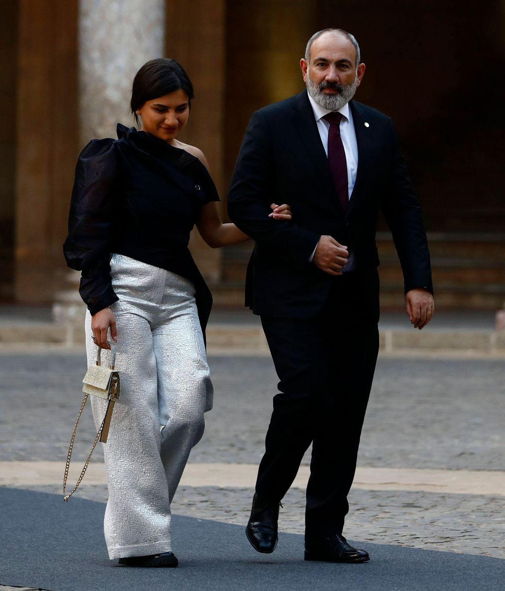 Nikol Pashinyan y Mariam Pashinyan  Armenia