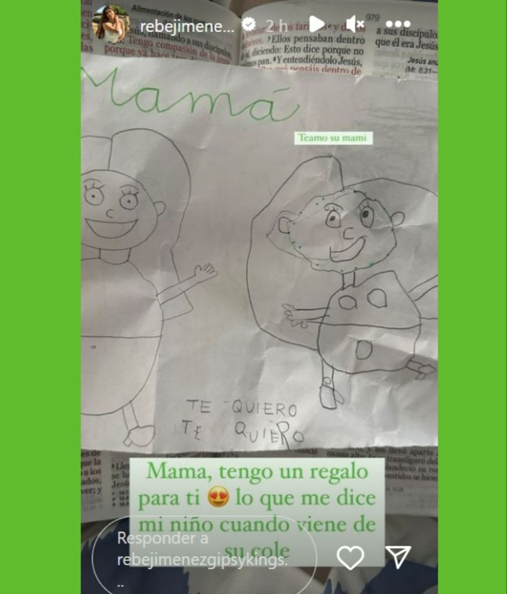 Rebeca Jiménez muestra el regalo que le ha hecho su hijo