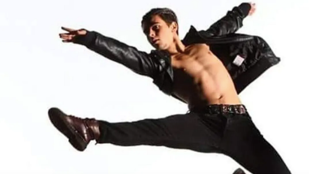 Arnau Galindo, bailarín catalán de 27 años, que murió en un accidente de tráfico en Arabia Saudí
