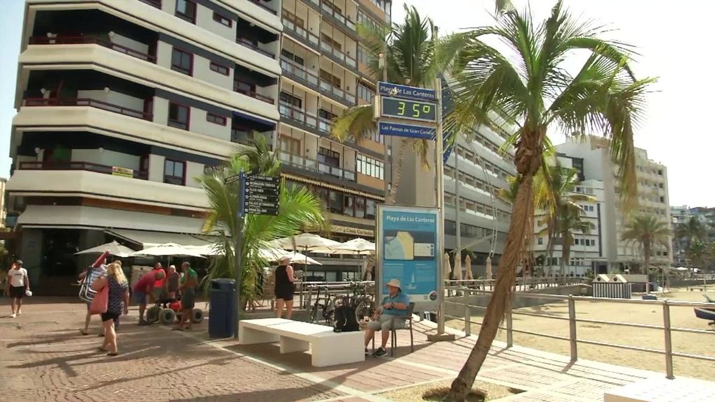 El calor obliga a suspender las clases en Canarias en el mes de octubre
