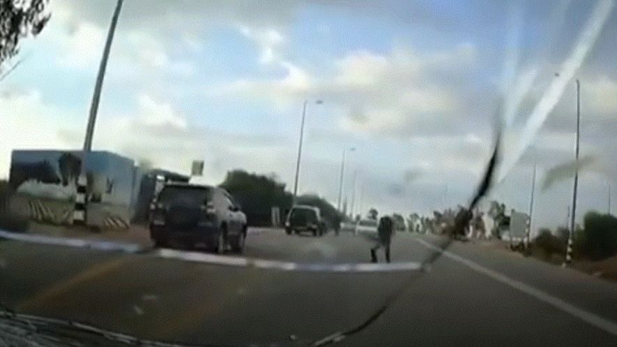 intento desesperado de escapar de la Rave de la muerte