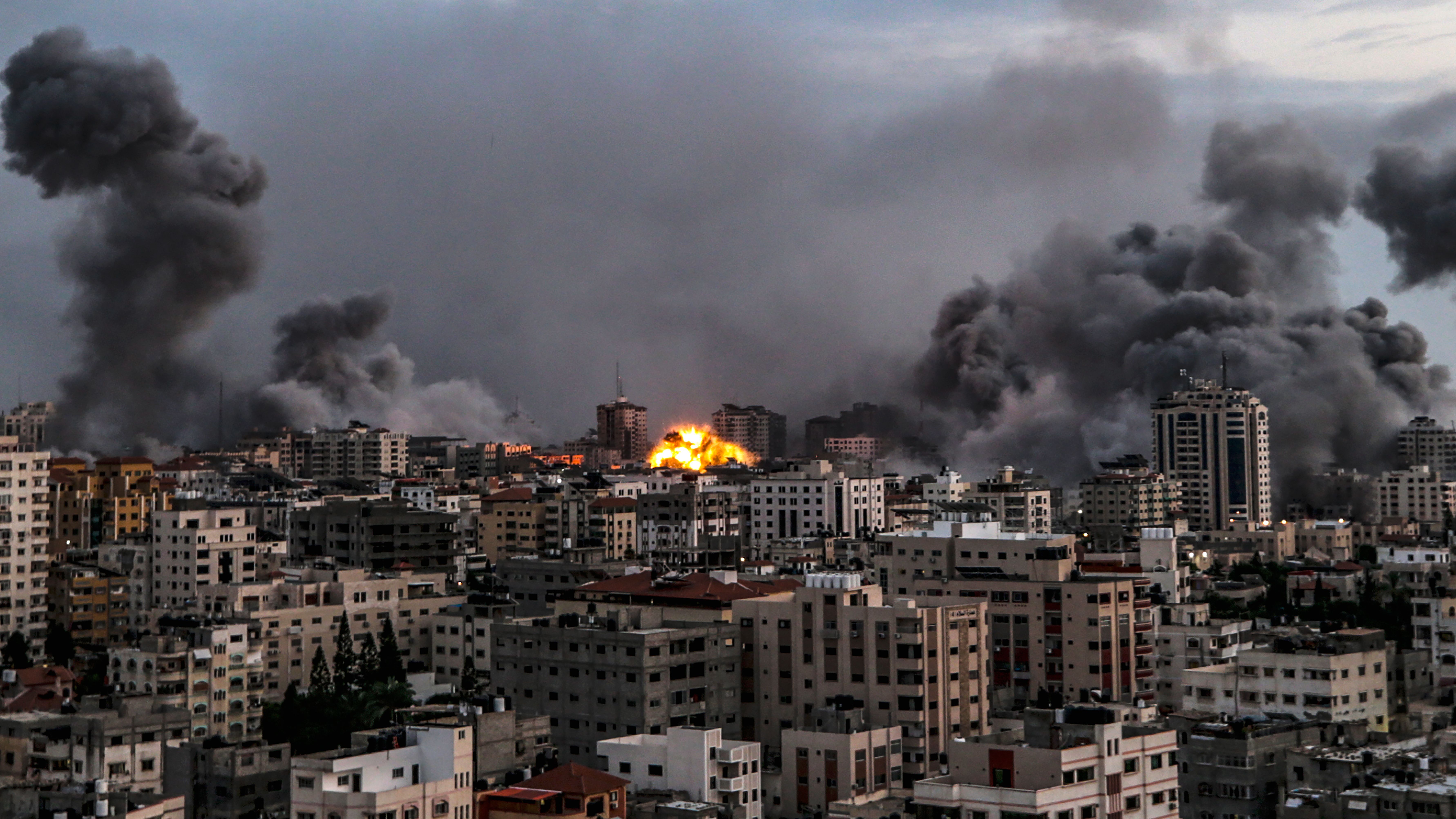 La aviación de Israel asedia la Franja de Gaza con 500 operaciones