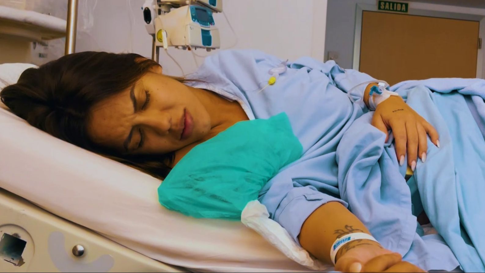 Laura Casabela enseña íntegro el parto de su hija Sienna