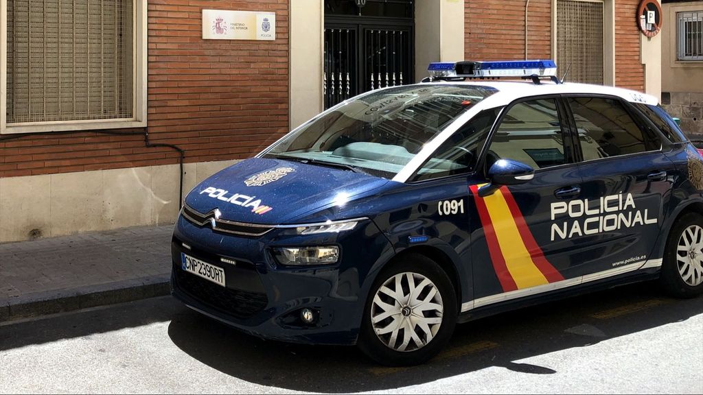 Detienen a dos empresarios de Ponferrada por amenazar y explotar a sus trabajadores con jornadas "maratonianas"