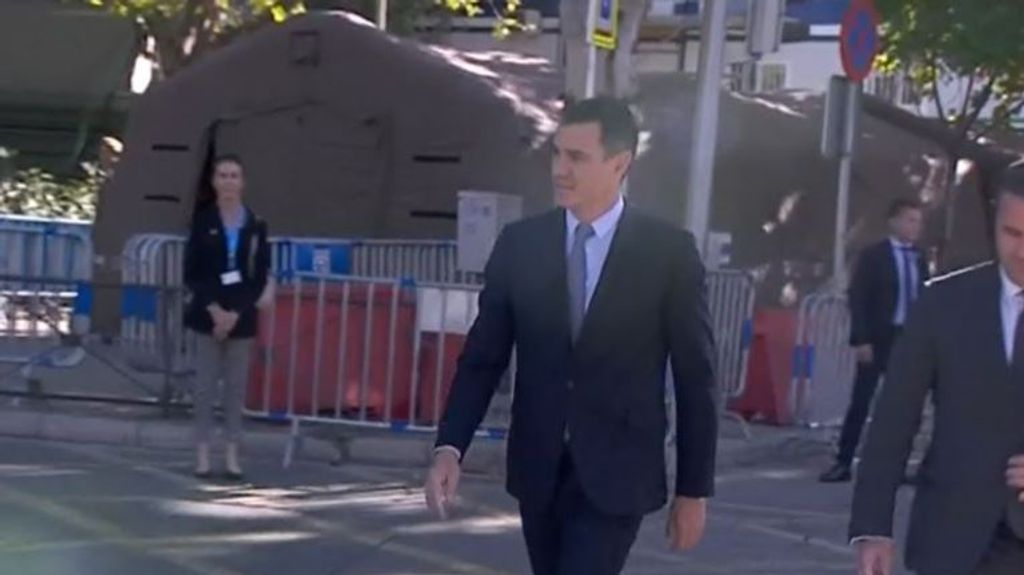 Pedro Sánchez, ante el desfile militar del Día de la Fiesta Nacional y la amenaza de los abucheos