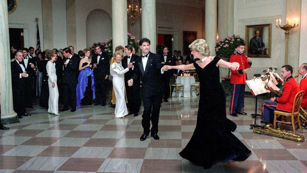 Diana de Gales con John Travolta en uno de sus bailes más destacados