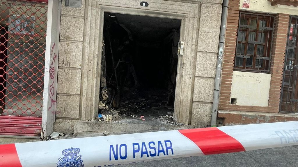 El fuego se originó en el cuadro de luces del portal