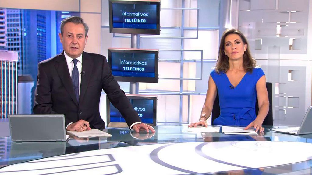 Con José Ribagorda y Ángeles Blanco Informativos Telecinco 2023 Noche 15/10/2023