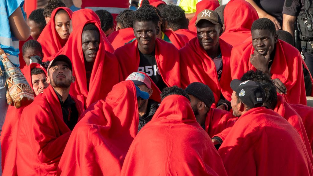 Rescatan en aguas canarias a 456 migrantes que iban a bordo de ocho embarcaciones