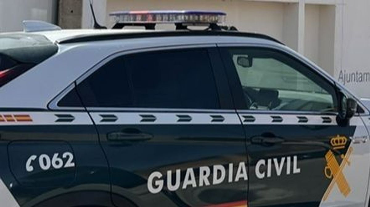 Herido grave un guardia civil de Alicante atropellado por un conductor a la fuga