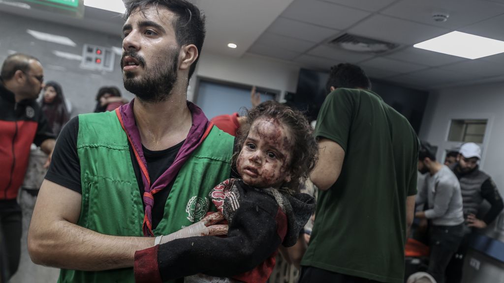 Al menos 500 muertos tras un ataque contra un hospital de Gaza: Palestina acusa a Israel y este a Hamás