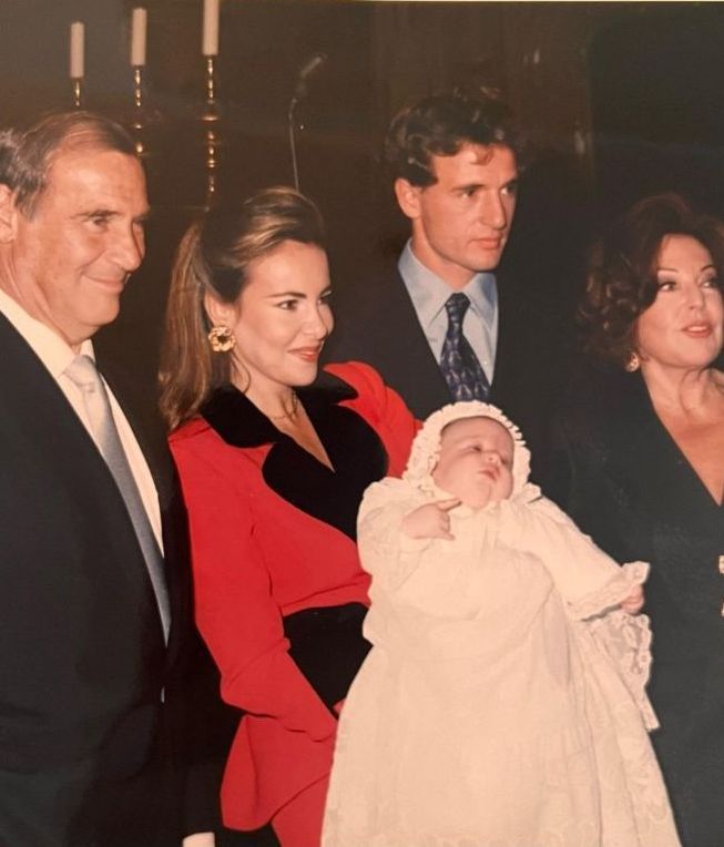 Ana Obregón y Alessandro Lequio en el bautizo de su hijo en común, Áless
