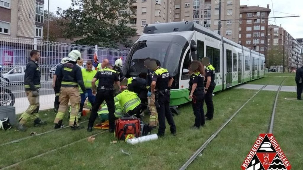 Atienden a la víctima en el lugar del accidente