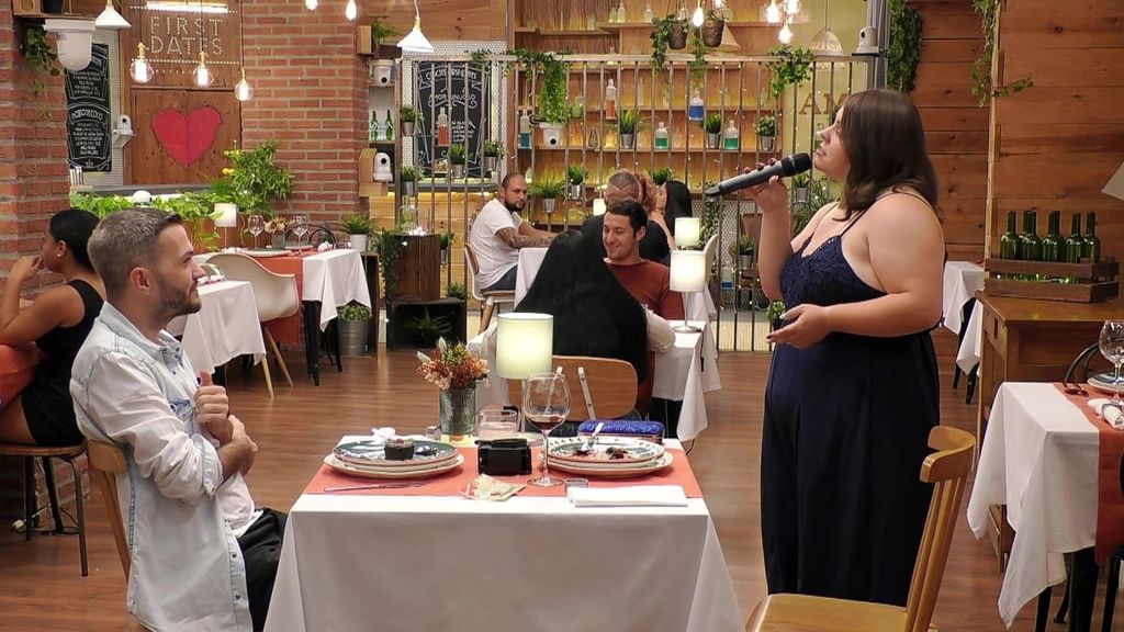 El musical de Lidia en ‘First Dates’ deja a su cita sin palabras: “Esto no estaba preparado”