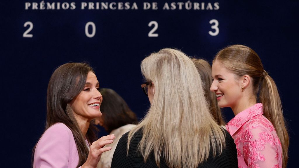 El esperado encuentro de Letizia y Meryl Streep en los Premios Princesa de Asturias