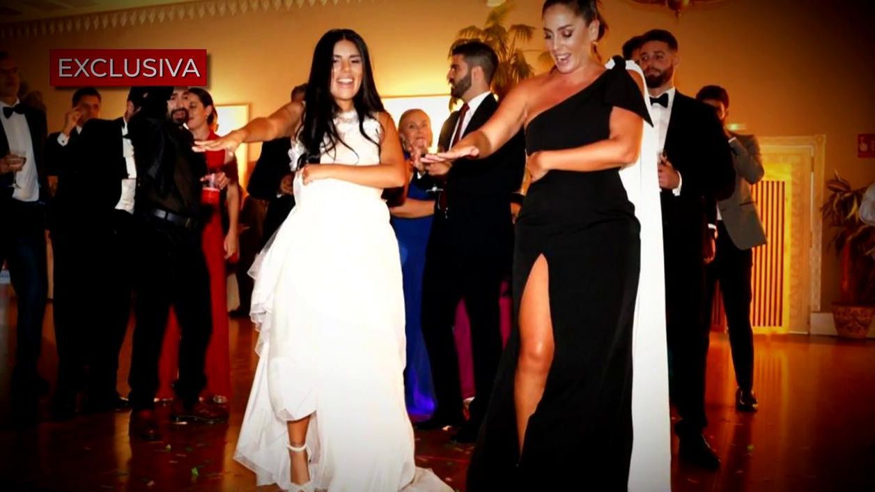 El baile de Isa Pantoja y su prima Anabel