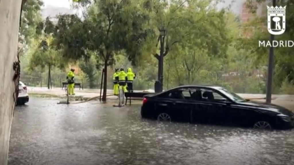 Madrid bate con 100 litros por metro cuadrado su récord de lluvia en 24 horas en un siglo