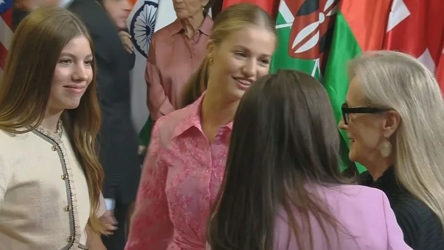 Meryl Streep muy cómplice con la reina Letizia y sus hijas