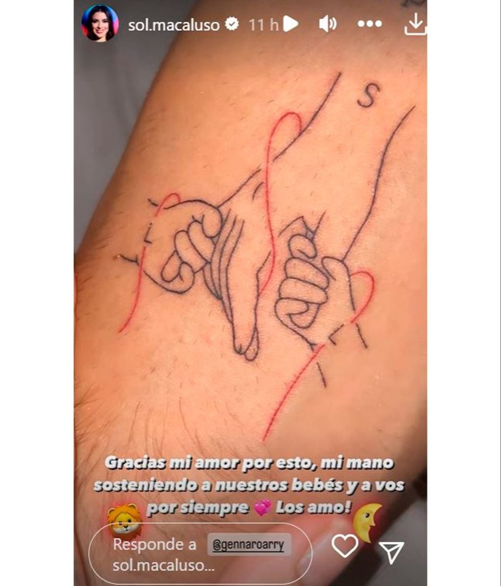 Sol Macaluso muestra el tatuaje que se ha hecho su novio homenaje a sus bebés