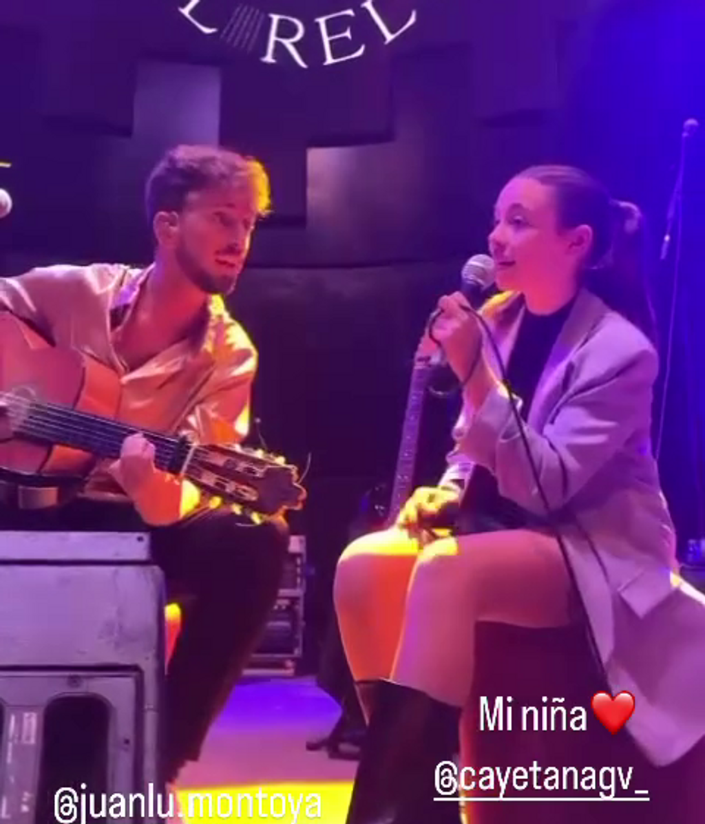 Marta López acude al concierto de Juanlu Montoya tras sufrir un accidente