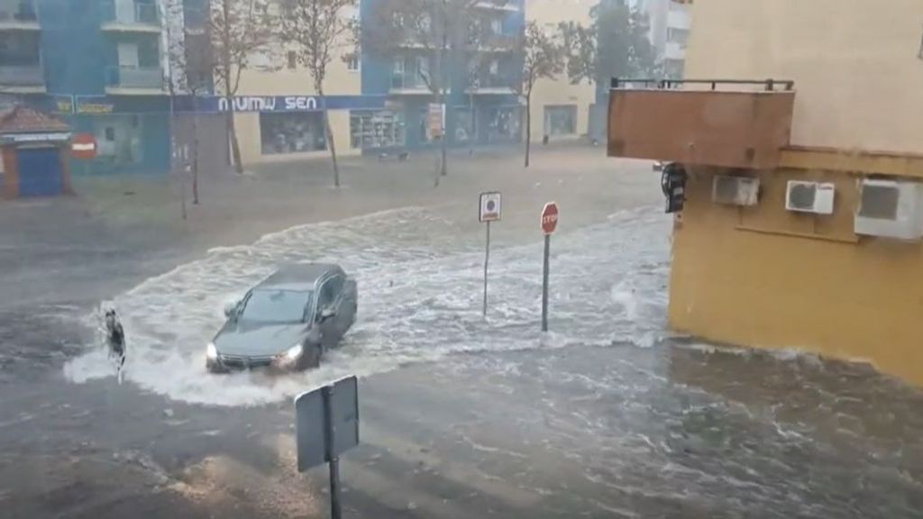 Más de 800 incidencias en las provincias de Cádiz, Huelva y Sevilla por las fuertes rachas de viento