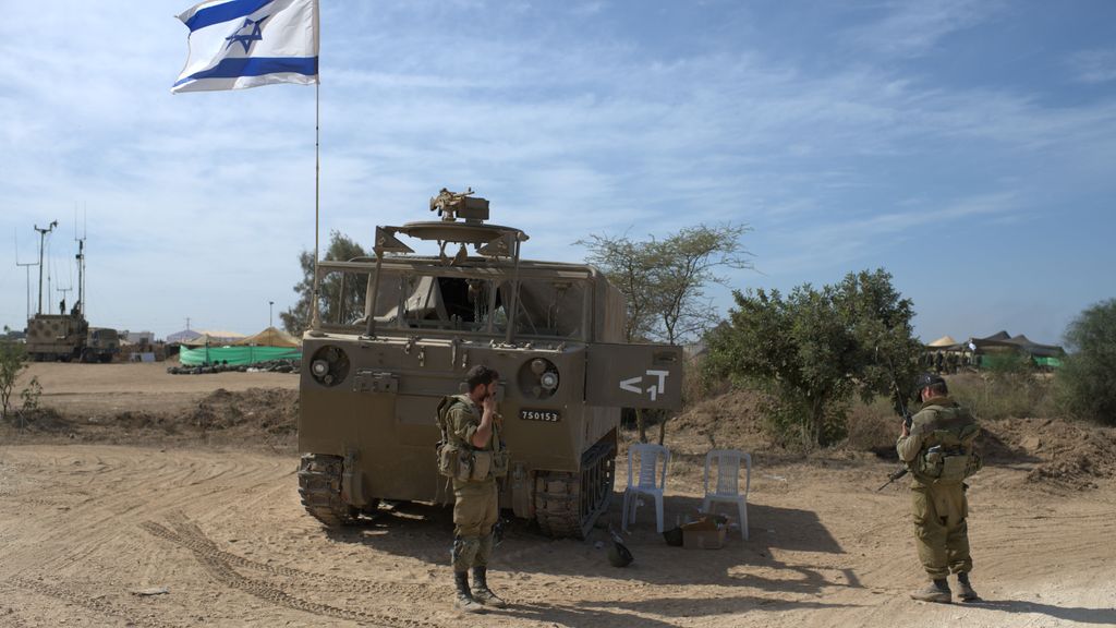 Soldados israelíes en el sur de Israel