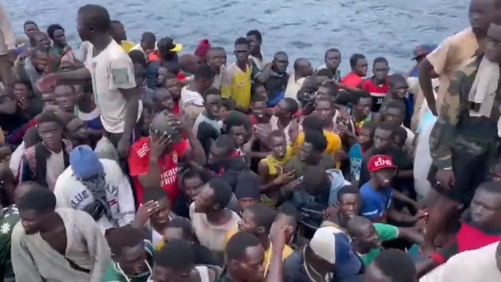 Un millar de migrantes llegados a Canarias, trasladados a la Península esta semana