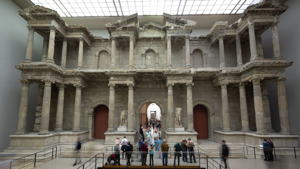 La Puerta del Mercado de Mileto, una de las maravillas conservadas en el Museo de Pérgamo.