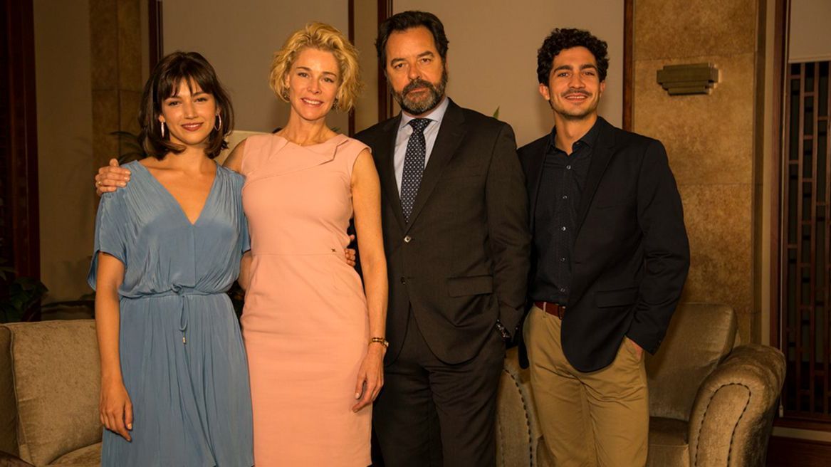Los actores protagonistas de "La Embajada". FUENTE: Cordonpress