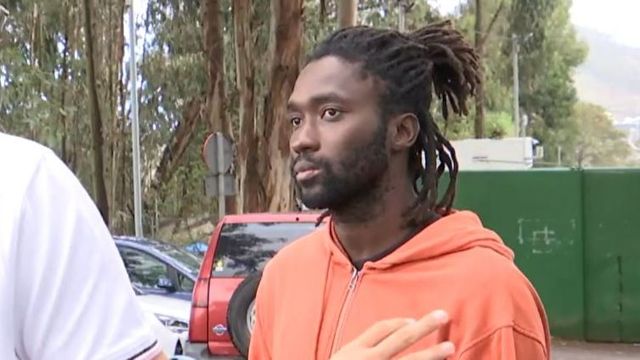 La historia de Mamaru, que llegó en cayuco a Canarias hace 18 años