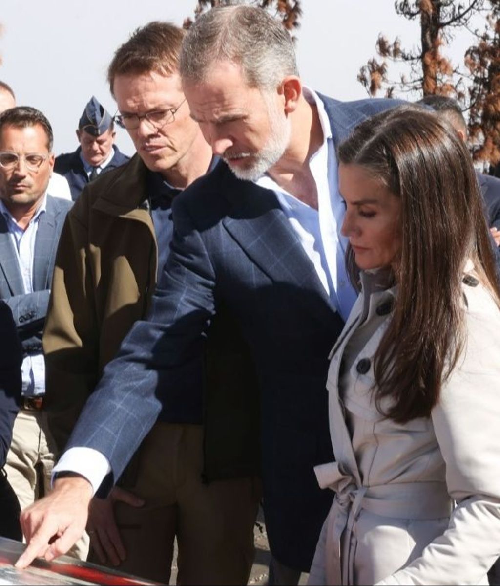 El rey Felipe y la reina Letizia se vuelcan con Tenerife