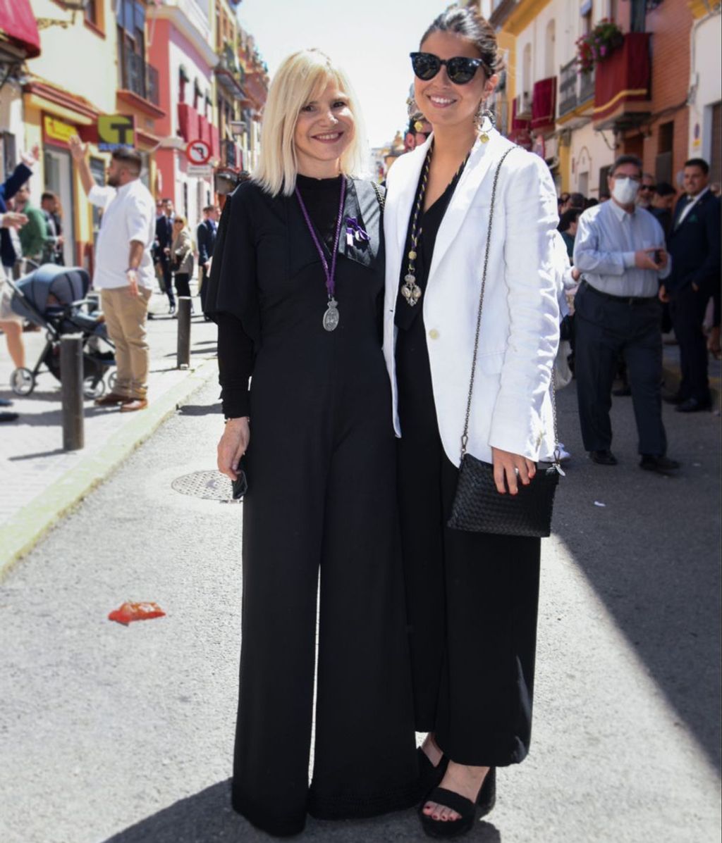 Tana Rivera con su madre Eugenia Martínez de Irujo