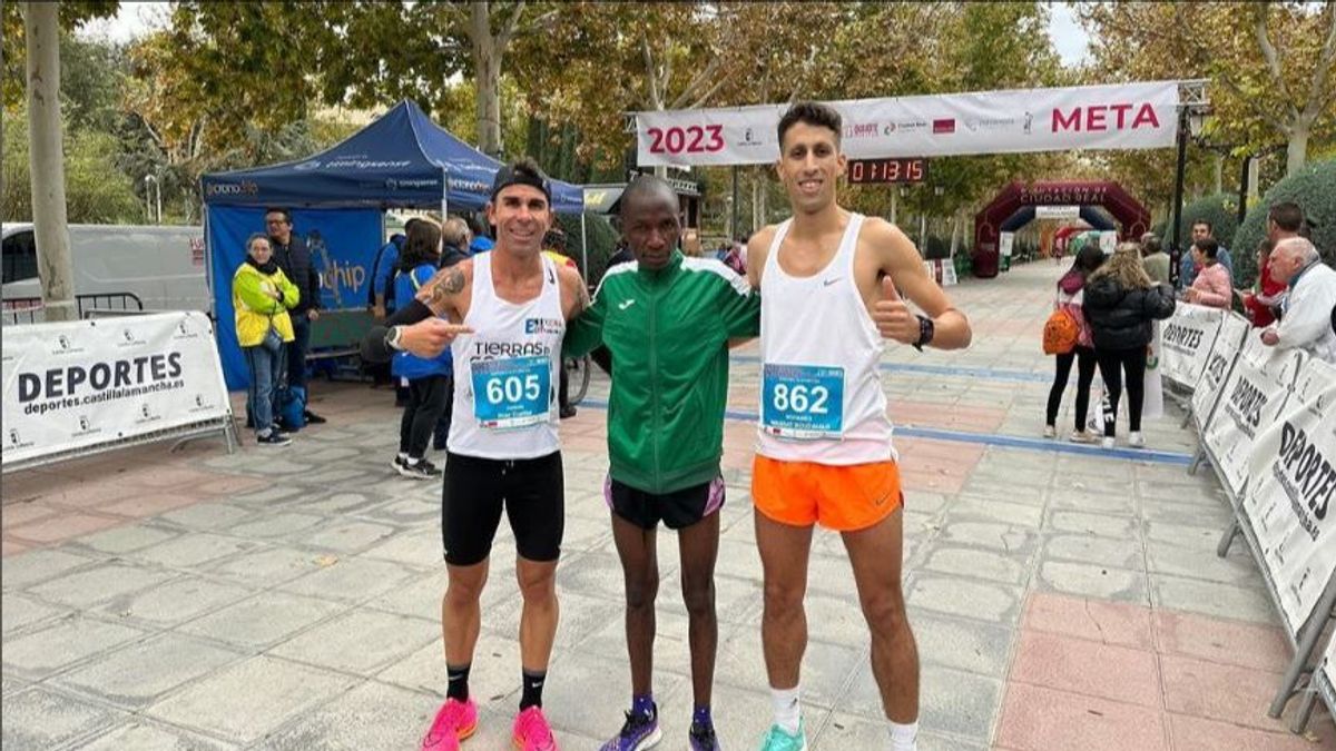 Un atleta español le da los 500 euros del premio a otro participante: perdió la carrera por un error del juez