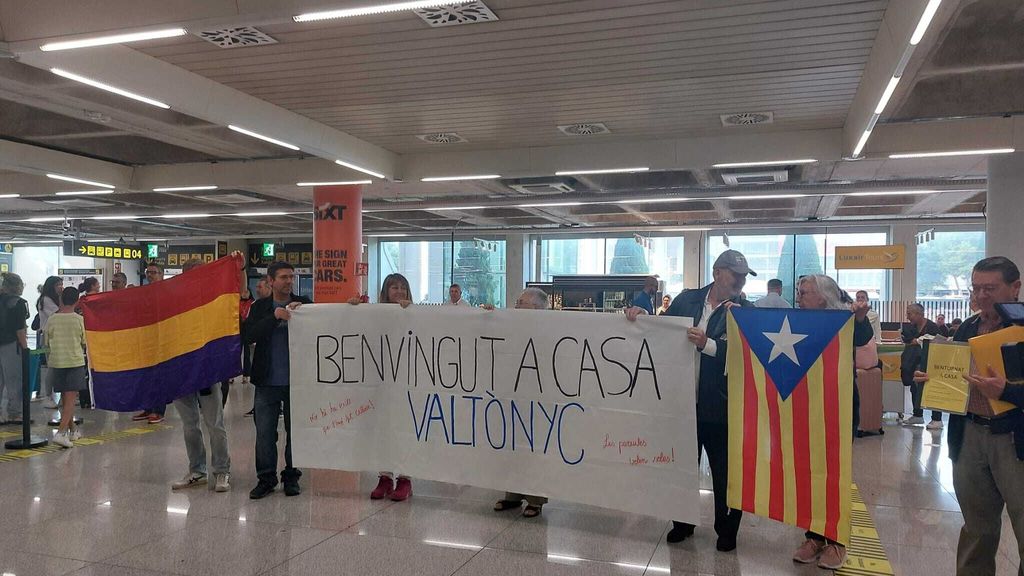 El rapero Valtònyc recibe una calurosa bienvenida en Mallorca tras cinco años en Bélgica