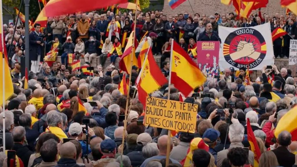 PP y Vox reaccionan con concentraciones en Málaga y Madrid a la amnistía defendida por Pedro Sánchez