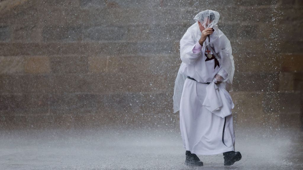 La alerta de la Aemet: una ciclogénesis explosiva con lluvia y viento marcará el día de Todos los Santos