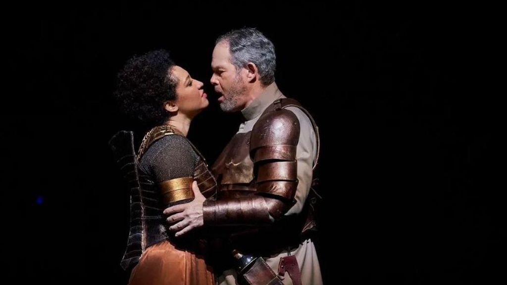 La ópera Antony & Cleopatra' tendrá una directora de intimidad para las escenas de sexo