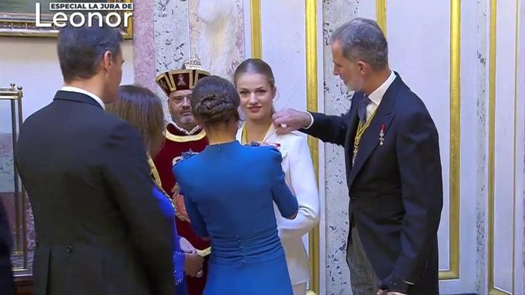 La celebración por todo lo alto en el Palacio Real mientras Leonor juraba la Constitución