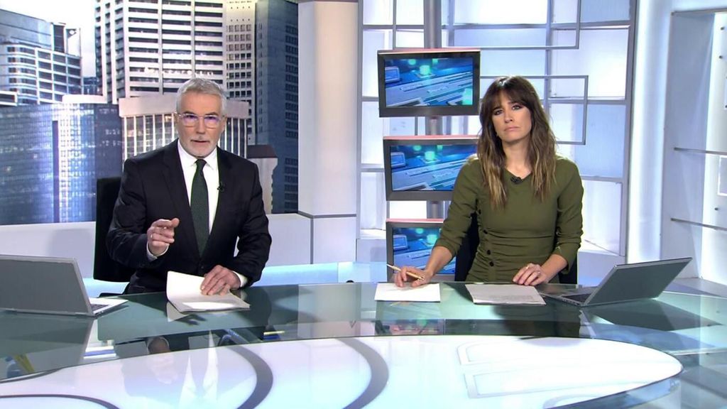 Con David Cantero e Isabel Jiménez Informativos Telecinco 2023 Mediodía 03/11/2023