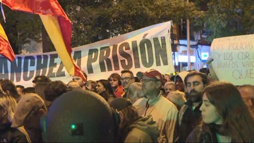 Protestas en Ferraz por la ley de amnistía