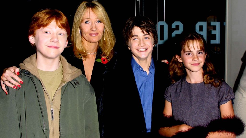 Rupert Grint, J. K. Rowling, Daniel Radcliffe y Emma Watson, en la premier de 'Harry Potter 1' en Londres