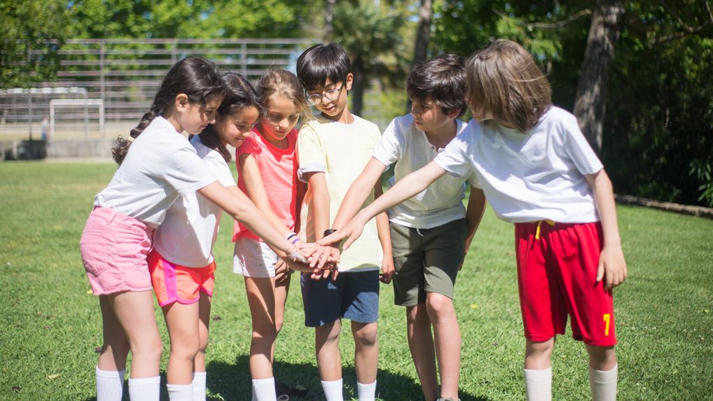 Sí a los deportes en equipo. FUENTE: Pexels