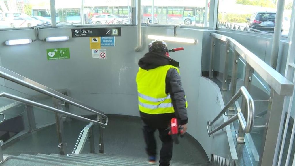 Madrid prohíbe acceder con patinetes y monociclos eléctricos al transporte público