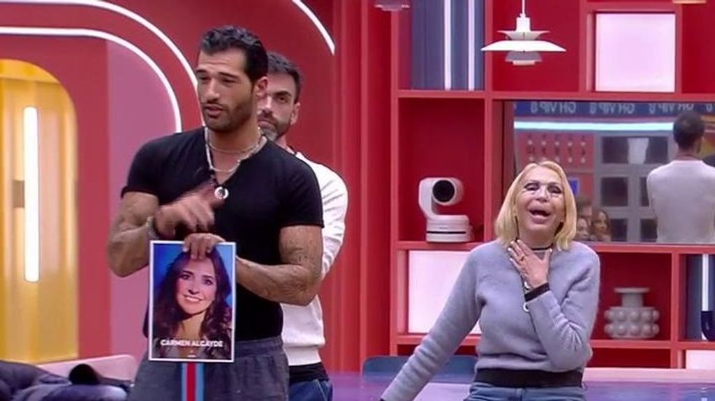 Laura Bozzo se parte de risa ante las palabras de Michael a Carmen: “Es un mentiroso, la mete en problemas todo el tiempo”