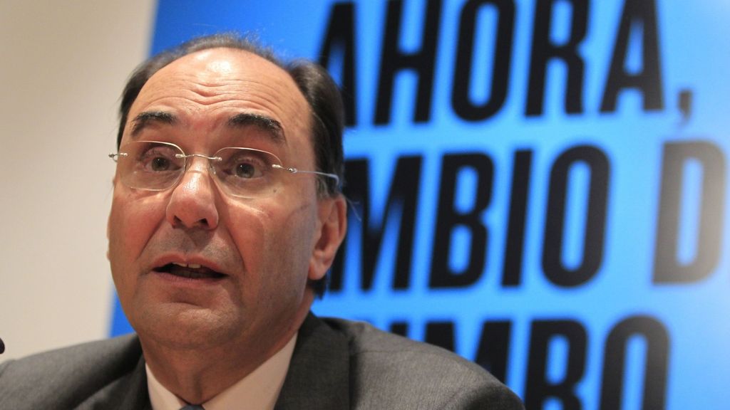 ¿Quién es Alejo Vidal-Quadras, disparado en plena calle en Madrid?