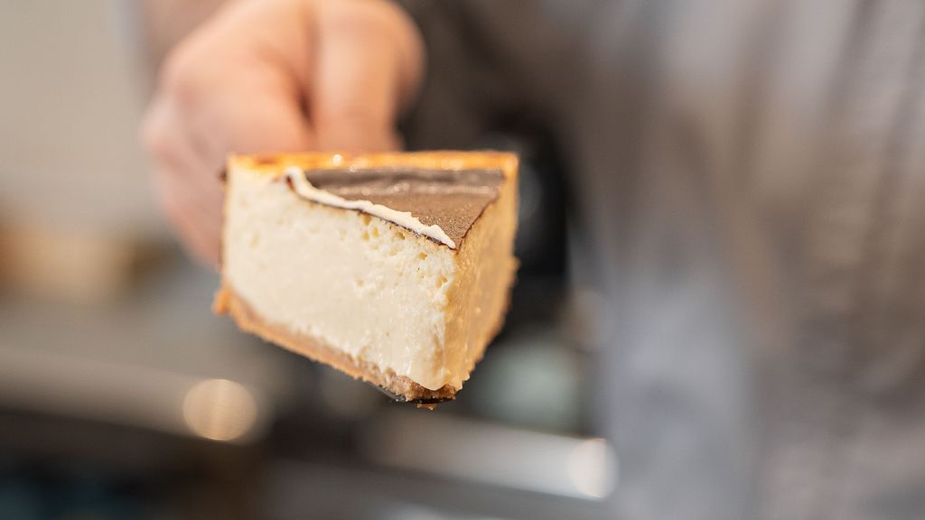 Una porción de tarta de queso de Jon Cake