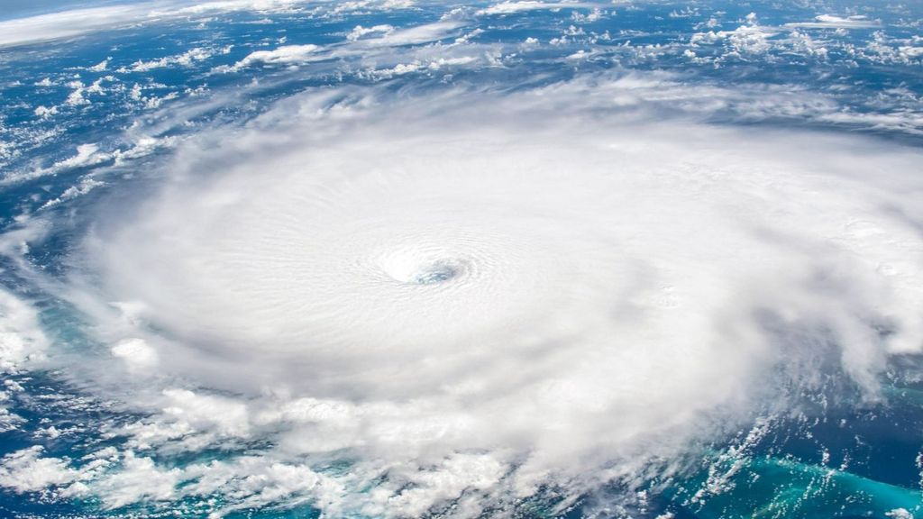 La AEMET aclara los rumores sobre un posible huracán de categoría 4 en España: es muy improbable