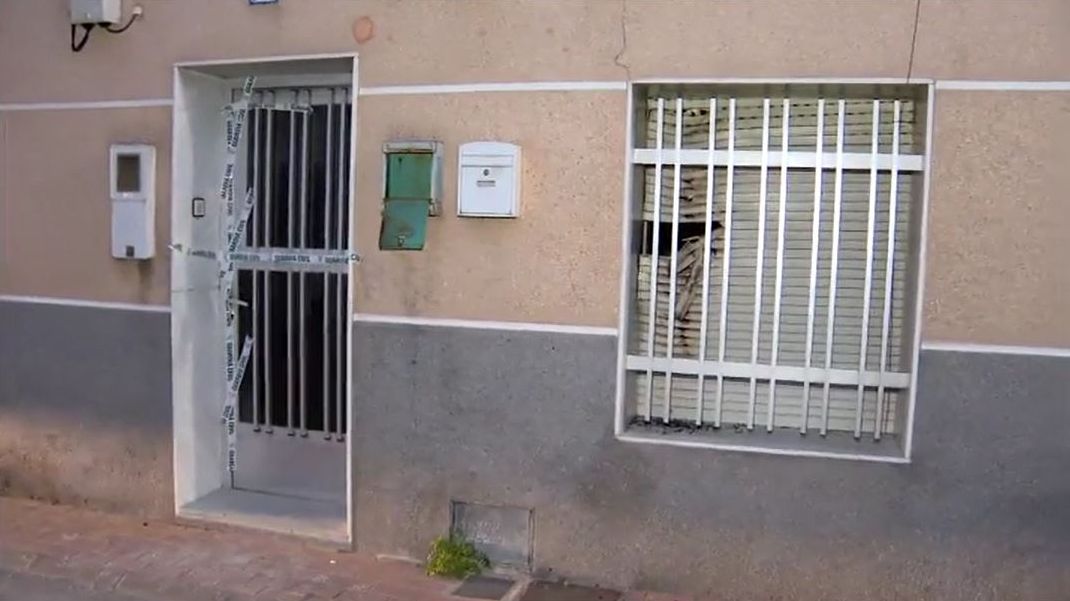 Muere un matrimonio y un niño en el incendio de una vivienda en Murcia