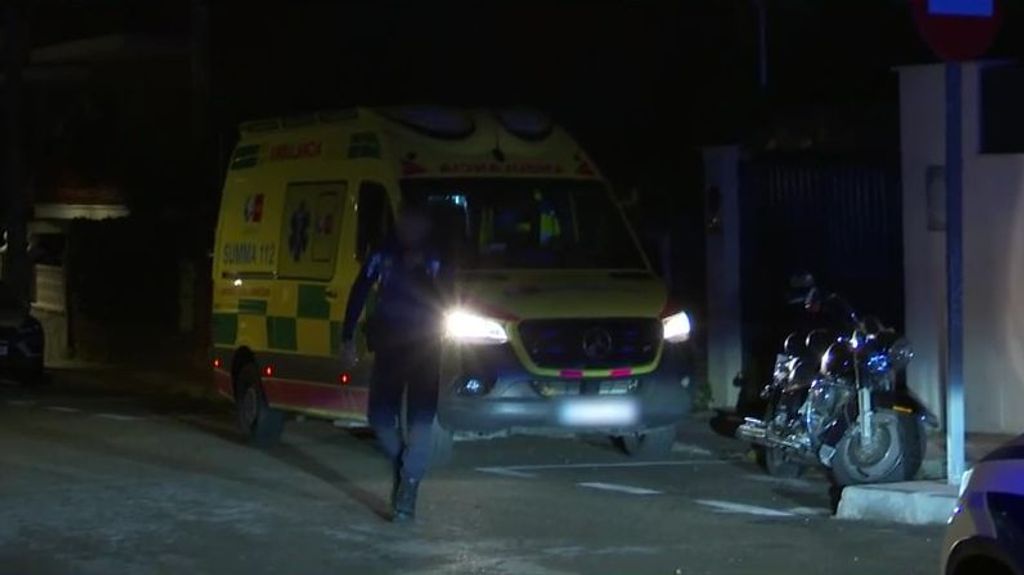 Una ambulancia y varias patrullas de policía llegan a casa de Conde – Pumpido