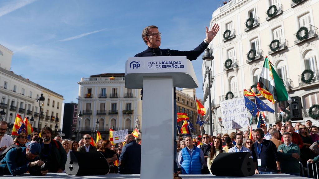 Alberto Núñez Feijóo en la manifestación de Madrid contra la amnistía